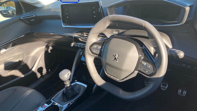 Peugeot 208 1.2 PureTech 100 Allure Premium + 5dr Petrol Hatchback